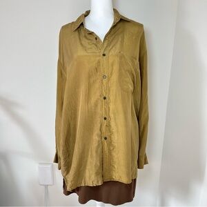 Stock Options Vintage 90s/Y2k 100% Pure Silk Button-Up Blouse in Gold ⚜️